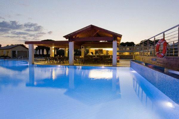 Island Blue Hotel Pefki Eksteriør bilde